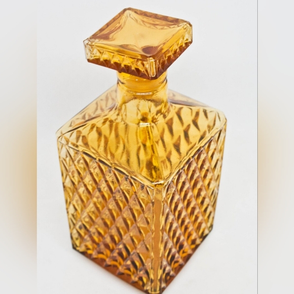Vintage Amber Diamond Point Glass Decanter - Picture 8 of 16